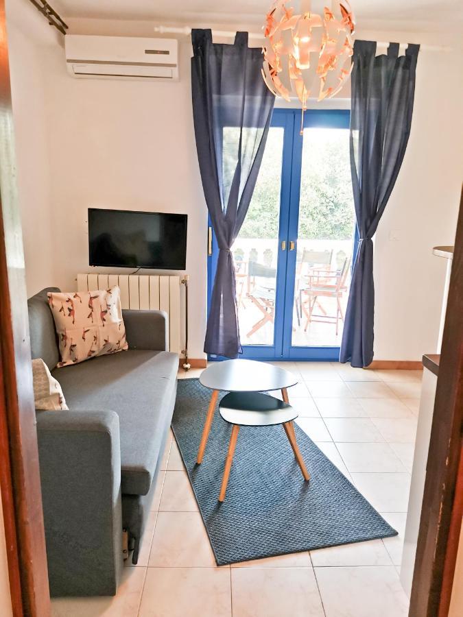 Ohana Lodge Vrsar Bagian luar foto