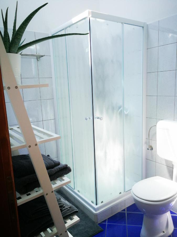 Ohana Lodge Vrsar Bagian luar foto